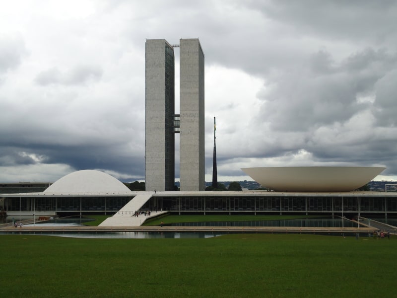 America Easy Brasilia